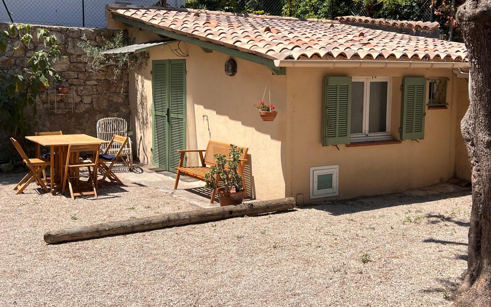 Hotel Le Ponteil Antibes Bagian luar foto